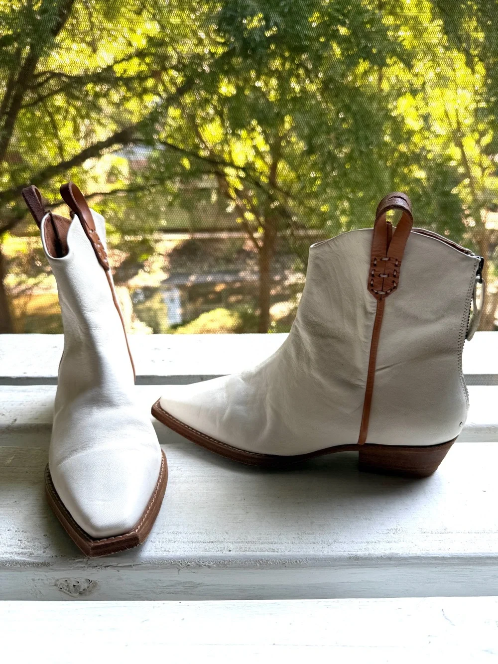 We The Free Free People Wesley Ankle Boots White Leather Western Cowboy 37 US 7
